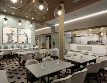 Celebrity Cruises, Celebrity Apex, Il Secondo Bacio ©CEL.jpg